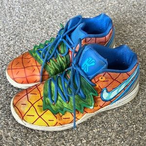 Nike Kyrie SpongeBob Edition Sneakers Boys Size 3